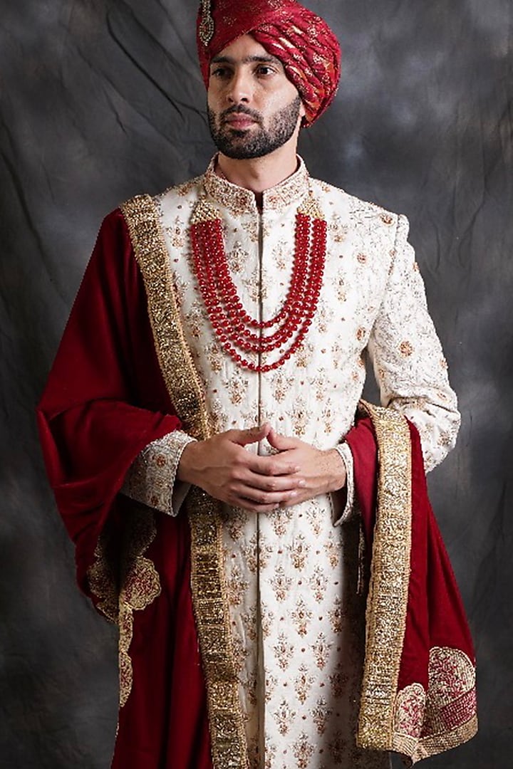 Off-White Embellished Groom Sherwani Set by Soniya G Men at Pernia's Pop Up Shop