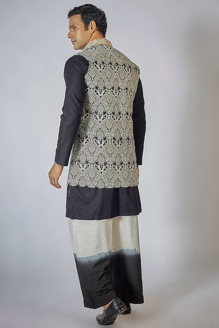 Black Khadi Printed Jacket Set by Soniya G Men at Pernia's Pop Up Shop