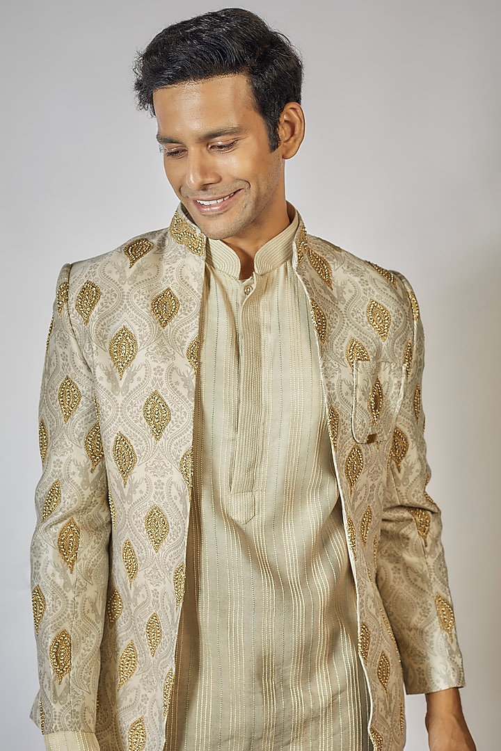 Ivory Chanderi Silk Printed & Embroidered Wedding Indowestern Set by Soniya G Men at Pernia's Pop Up Shop