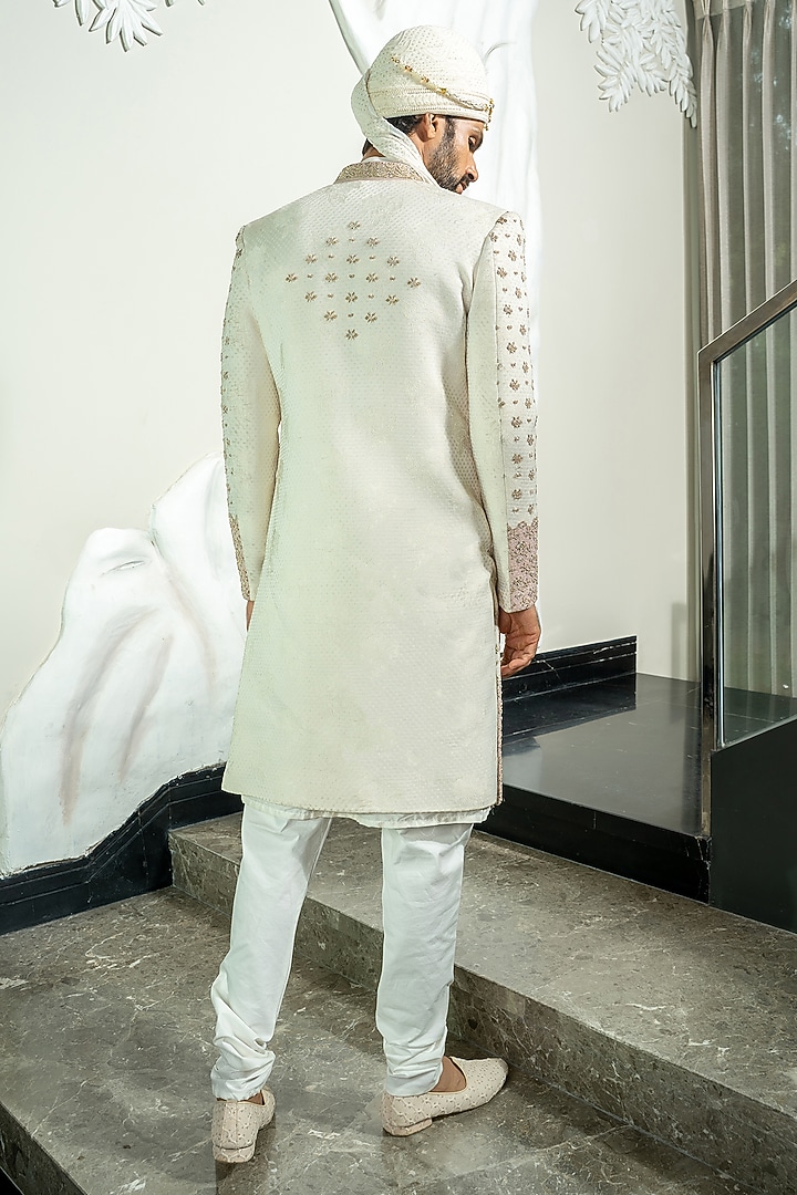 Xolaning jinsiy aloqasini tomosha qiling Kelli Medison yalangoch