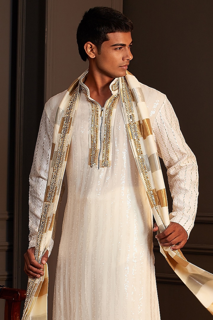 White Georgette Embellished Kurta Set by Soniya G Men at Pernia's Pop Up Shop