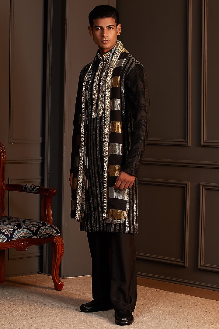 Black Georgette Kurta Set by Soniya G Men at Pernia's Pop Up Shop