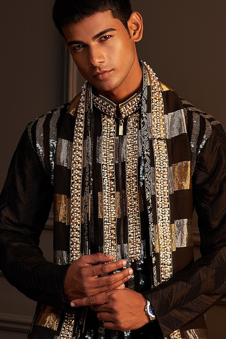 Black Georgette Kurta Set by Soniya G Men at Pernia's Pop Up Shop