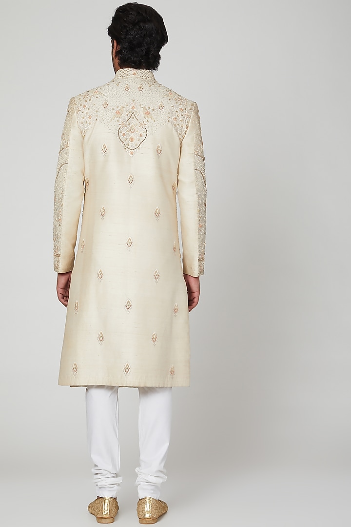 Mud Ivory Groom Sherwani Set by Soniya G Men at Pernia's Pop Up Shop