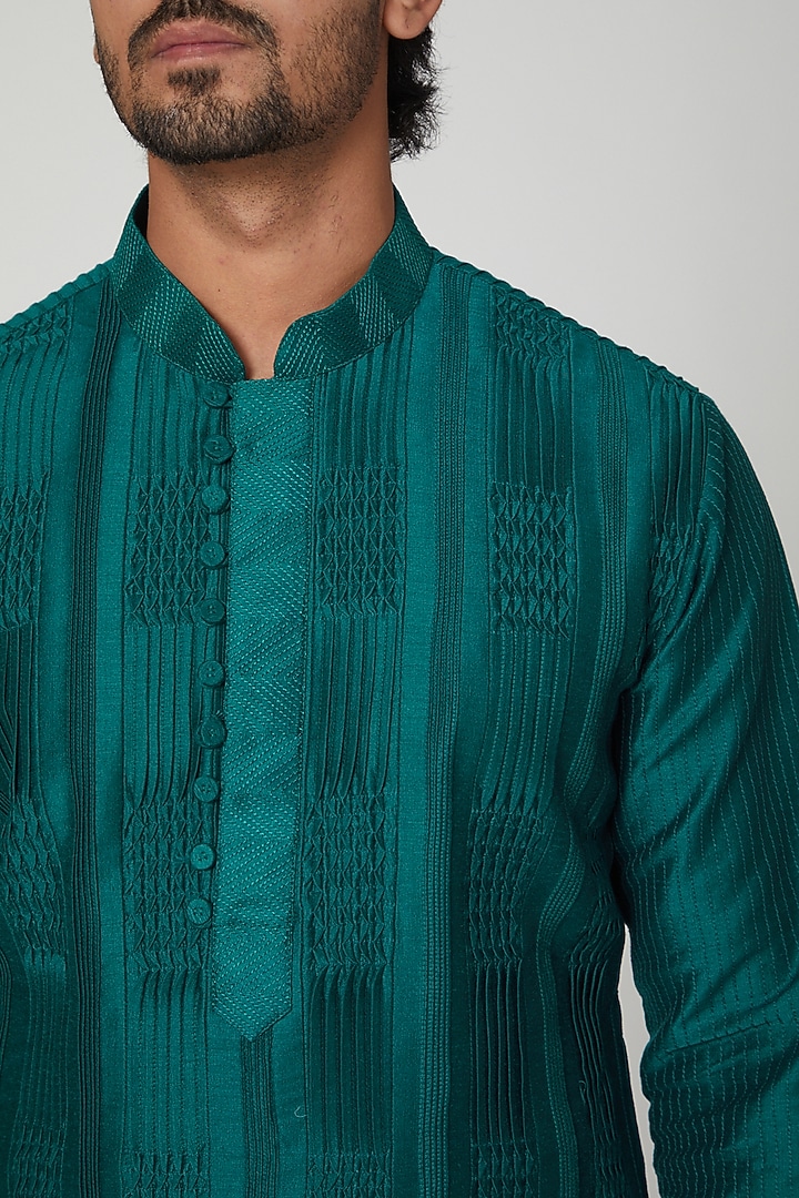 Bottle Green Pintex Pleated Straight Kurta Set by Soniya G Men at Pernia's Pop Up Shop