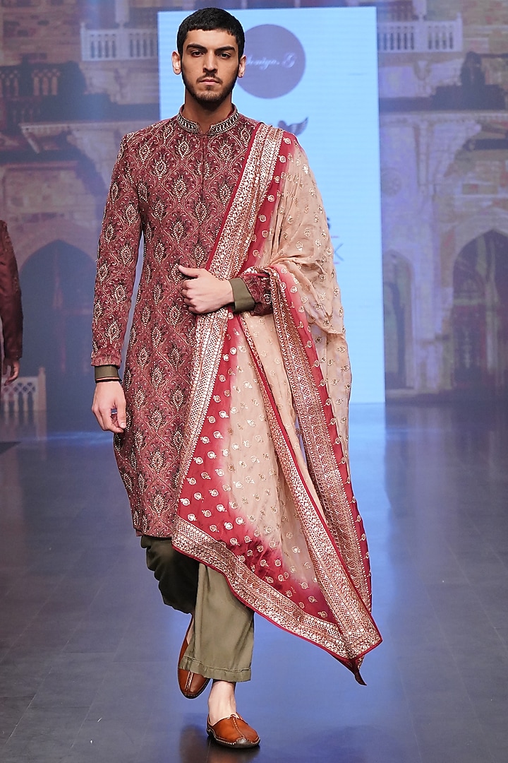 Maroon Velvet Groom Sherwani Set by Soniya G Men at Pernia's Pop Up Shop