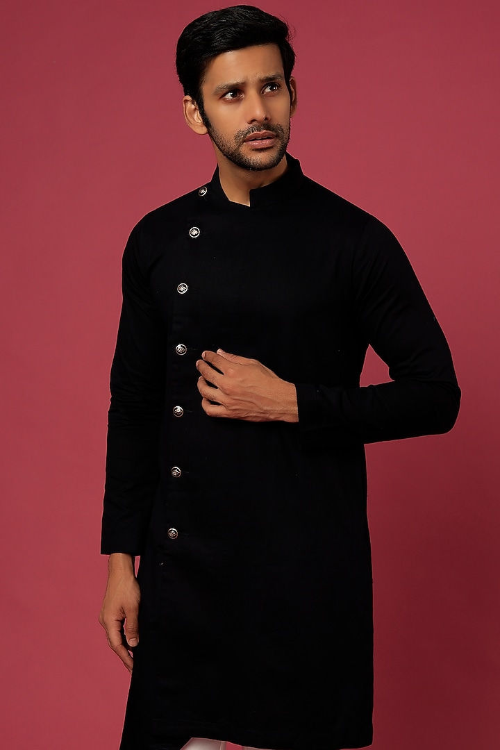 Black Silk Angrakha Kurta Set by Soniya G Men at Pernia's Pop Up Shop