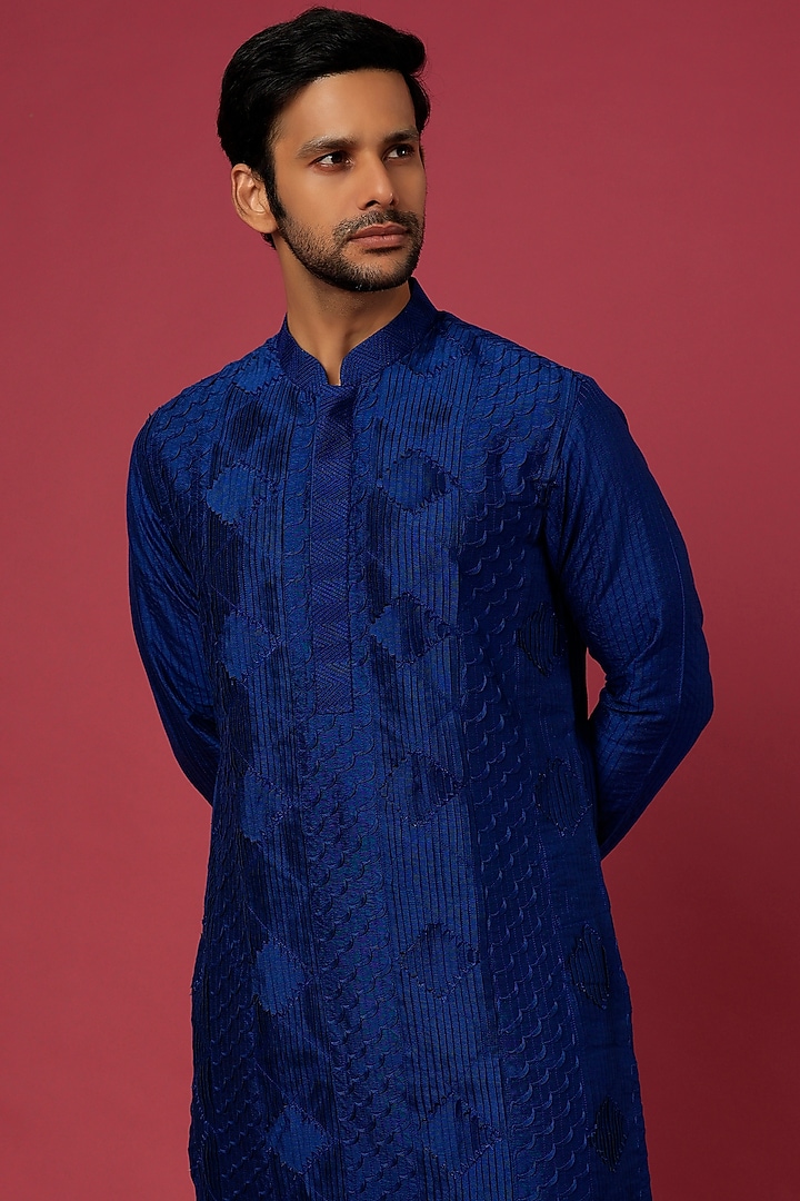 Royal Blue Embroidered Kurta Set by Soniya G Men at Pernia's Pop Up Shop