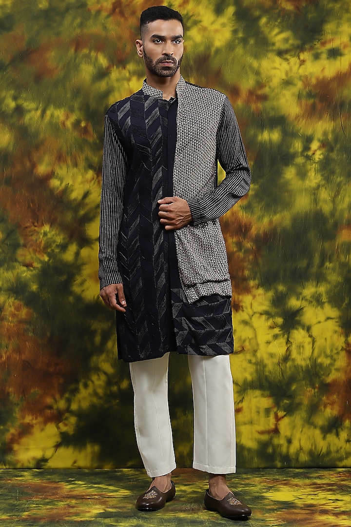 Navy Blue Cotton & Handloom Silk Kurta Set by Soniya G Men at Pernia's Pop Up Shop