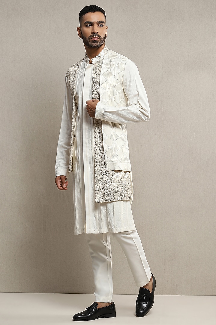 Ivory Handloom Silk Kurta Set by Soniya G Men at Pernia's Pop Up Shop