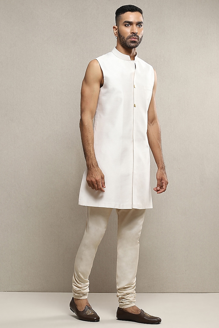 Off-White Handloom Silk Hand Embroidered Groom Indowestern Set by Soniya G Men at Pernia's Pop Up Shop