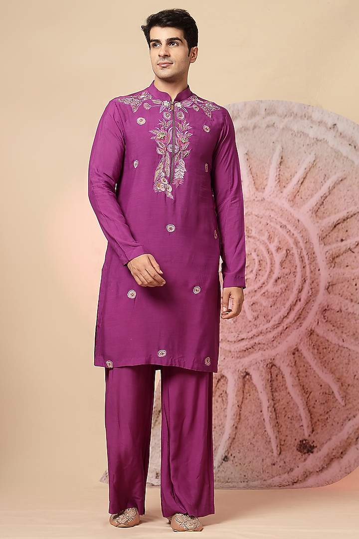 Purple Muslin Embroidered Kurta Set by Soniya G Men at Pernia's Pop Up Shop