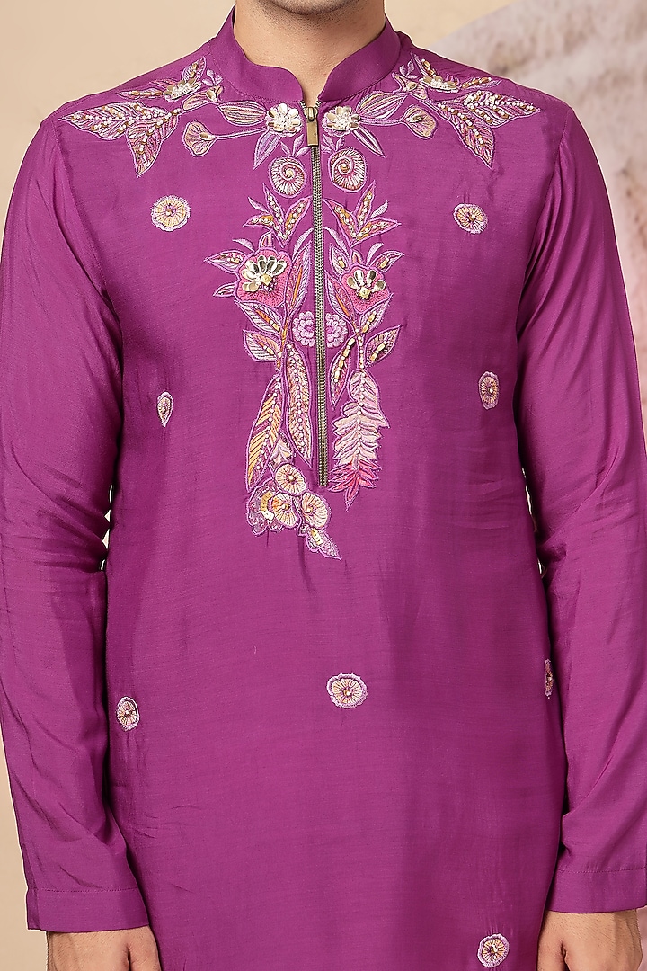 Purple Muslin Embroidered Kurta Set by Soniya G Men at Pernia's Pop Up Shop