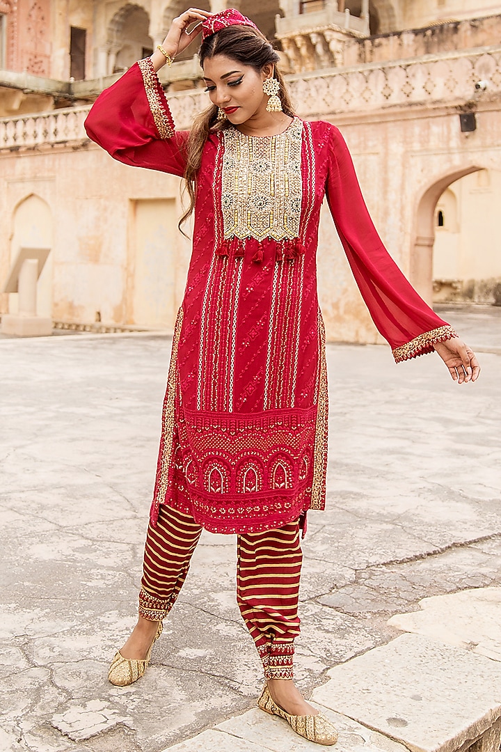 Red Embroidered Kurta Set by Soniya G