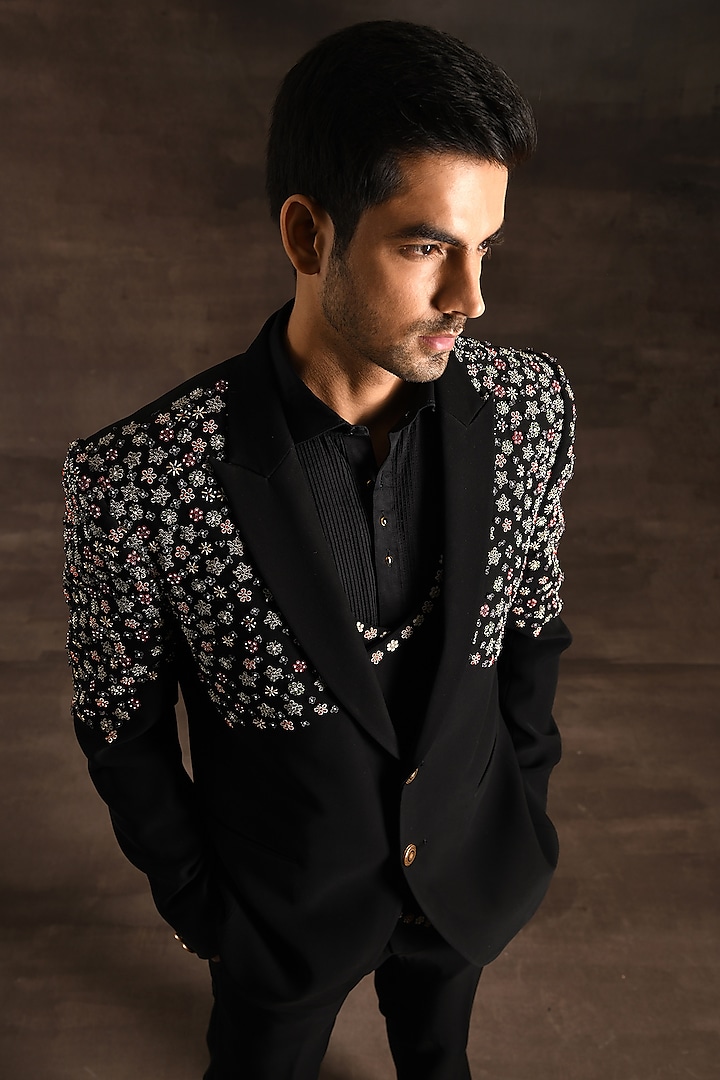 Black Italian Crepe Zari Embroidered Tuxedo Set by Soniya G Men at Pernia's Pop Up Shop