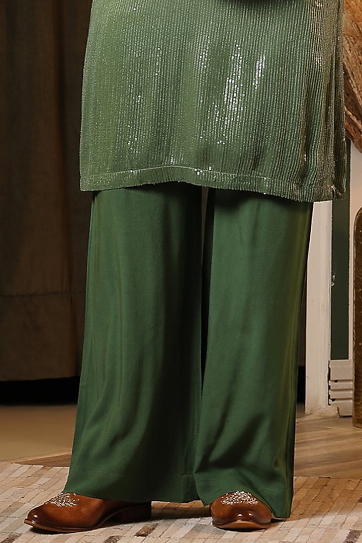 Green Georgette Embroidered Kurta Set For Boys by Soniya G KIDS at Pernia's Pop Up Shop