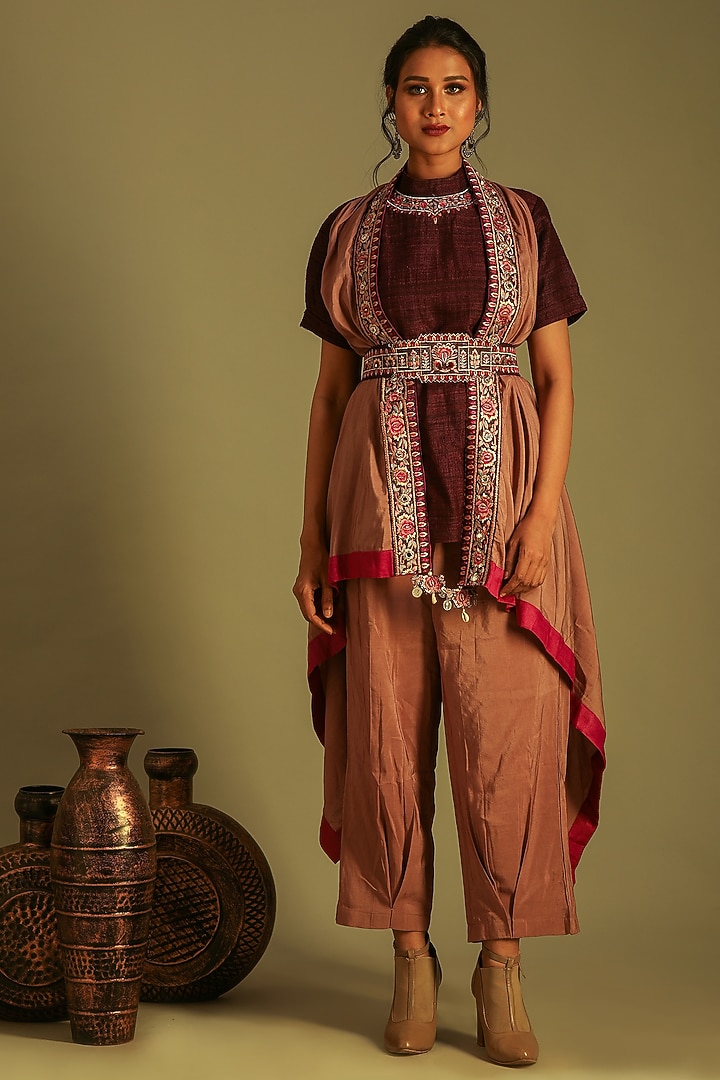 Salmon Pink Handloom Tussar Silk Printed Cape Set For Girls by Soniya G KIDS at Pernia's Pop Up Shop