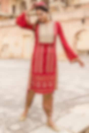 Red Lucknowi & Georgette Embroidered Kurta Set For Girls by Soniya G KIDS