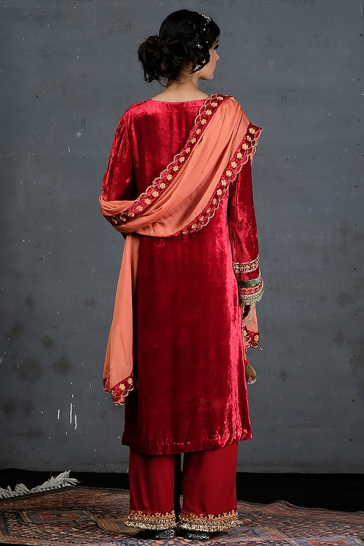 Blood Red Velvet Embroidered Kurta Set For Girls by Soniya G KIDS at Pernia's Pop Up Shop