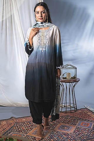 White & Blue Cotton Blend Kurta Set For Girls by Soniya G KIDS