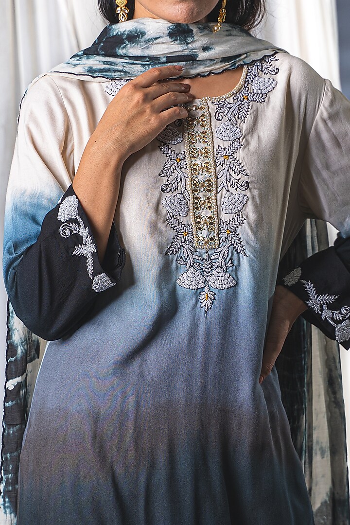 White & Blue Cotton Blend Kurta Set For Girls by Soniya G KIDS at Pernia's Pop Up Shop