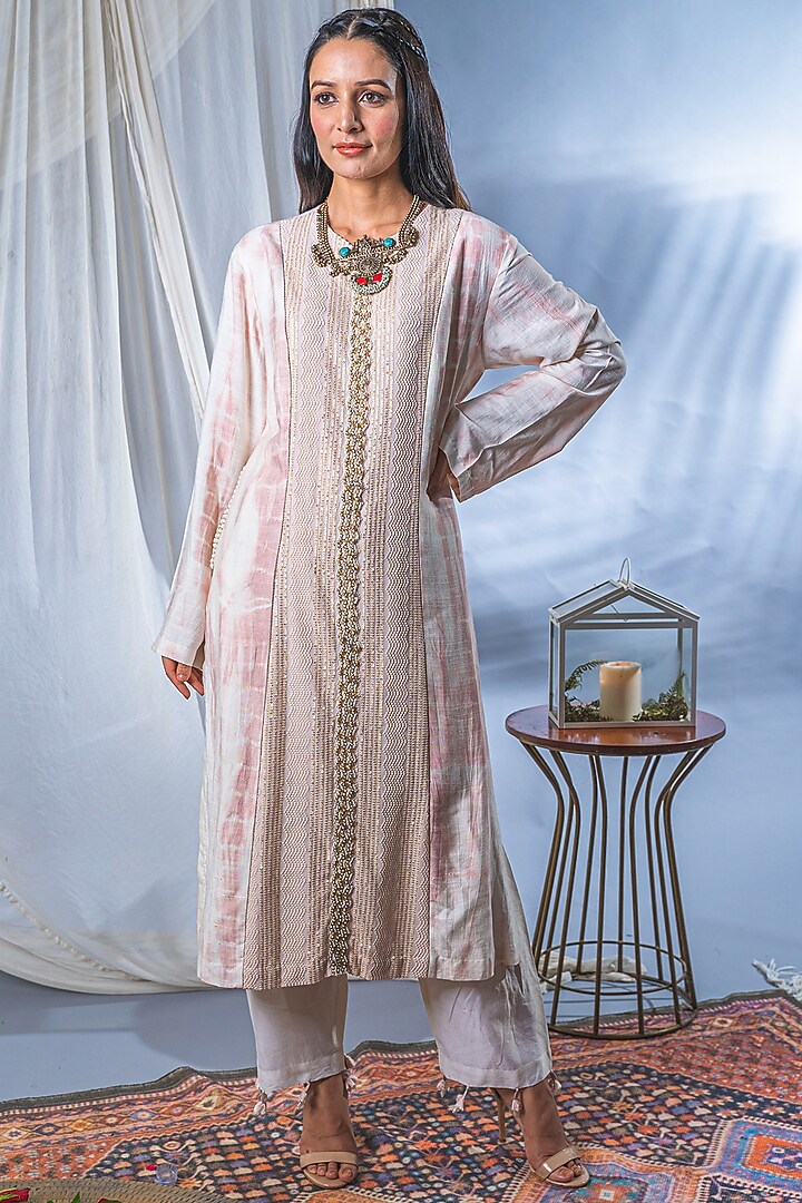 Off-White Georgette Printed Kurta Set For Girls by Soniya G KIDS at Pernia's Pop Up Shop