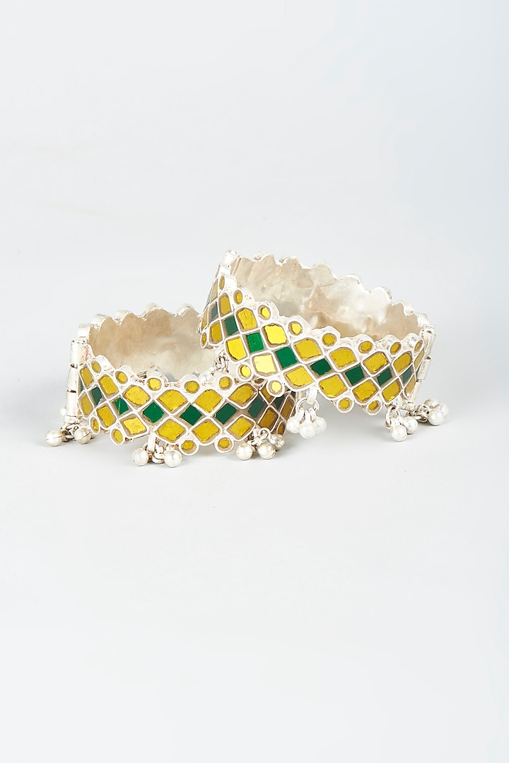 White Finish Bangles With Synthetic Stones (Set of 2) by Shringaaar