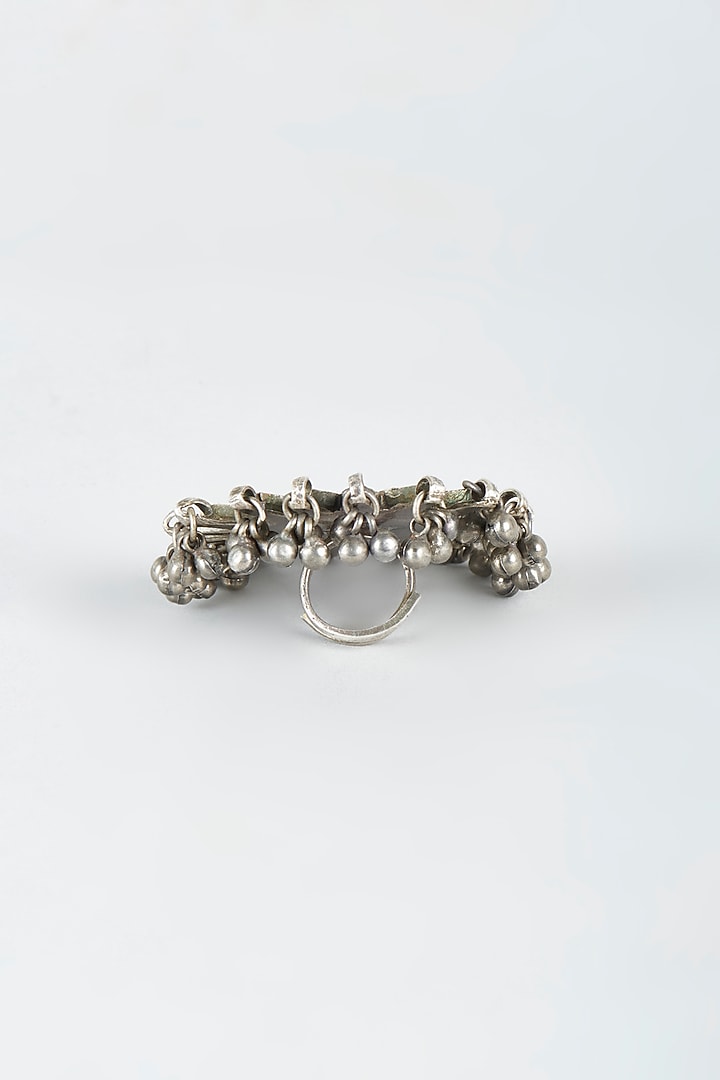Antique Finish Glass-Cut Kundan Ring by Shringaaar at Pernia's Pop Up Shop