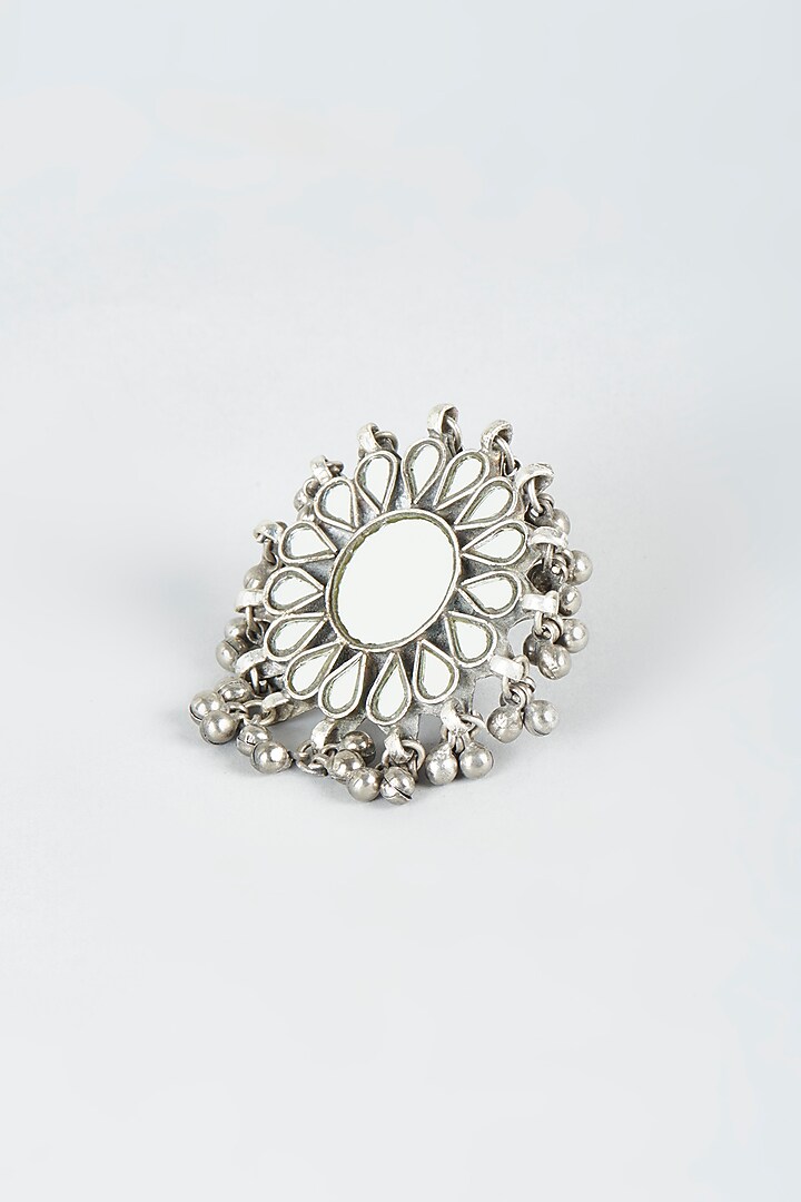 Antique Finish Ring With Glass Kundan by Shringaaar at Pernia's Pop Up Shop