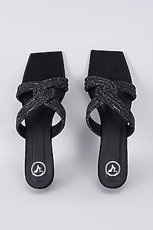 product-color-Black