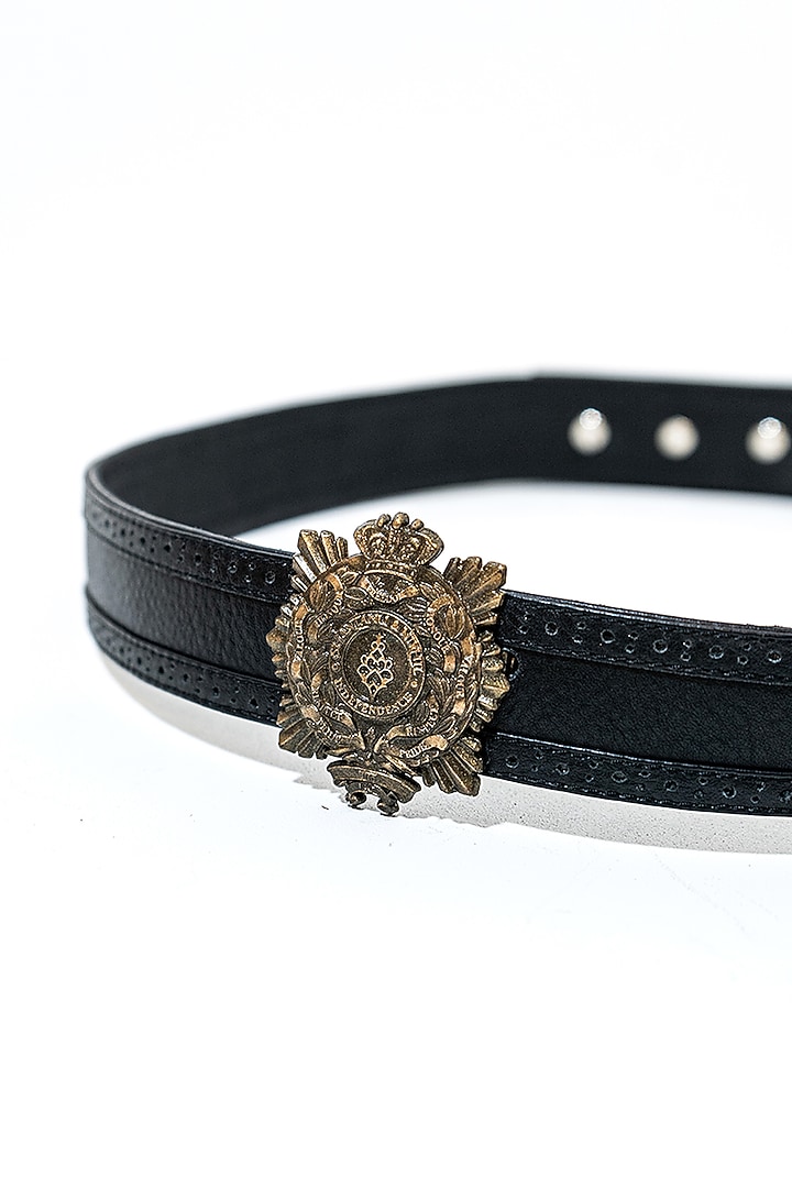 Black Leather & Metal Aerial Crested Belt by S&N BY SHANTNU NIKHIL Accessories at Pernia's Pop Up Shop