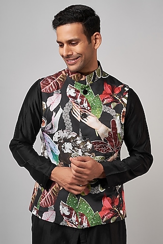 Buy Shivan & Narresh Men Ivory Satin Stretch Printed Resort Shirt