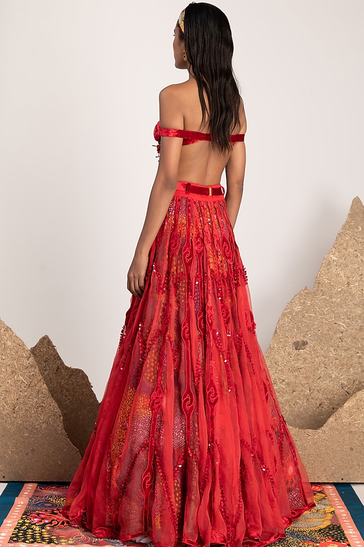 Red Skirt With Resin Skein Work by Shivan & Narresh at Pernia's Pop Up Shop