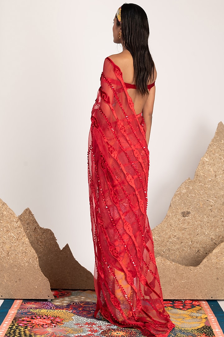 Red Pre Stitched Saree With Resin Skein Work Design By Shivan And Narresh At Pernias Pop Up Shop 2024 