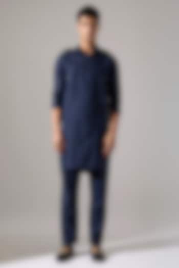 Navy Raw Silk Kurta Set by Son Of A Noble SNOB Men at Pernia's Pop Up Shop
