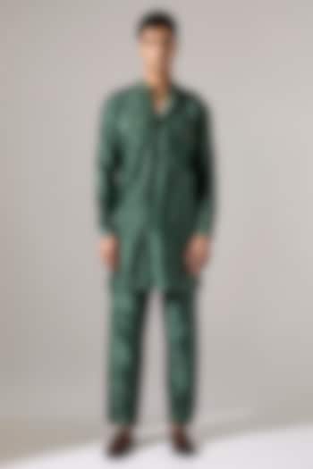 Sage Green Chanderi Kurta Set by Son Of A Noble SNOB Men at Pernia's Pop Up Shop