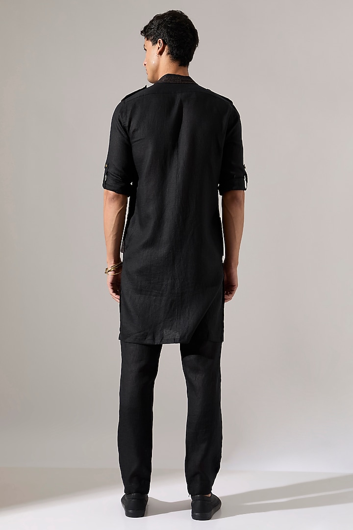 Black Linen Kurta Set by Son Of A Noble SNOB Men at Pernia's Pop Up Shop