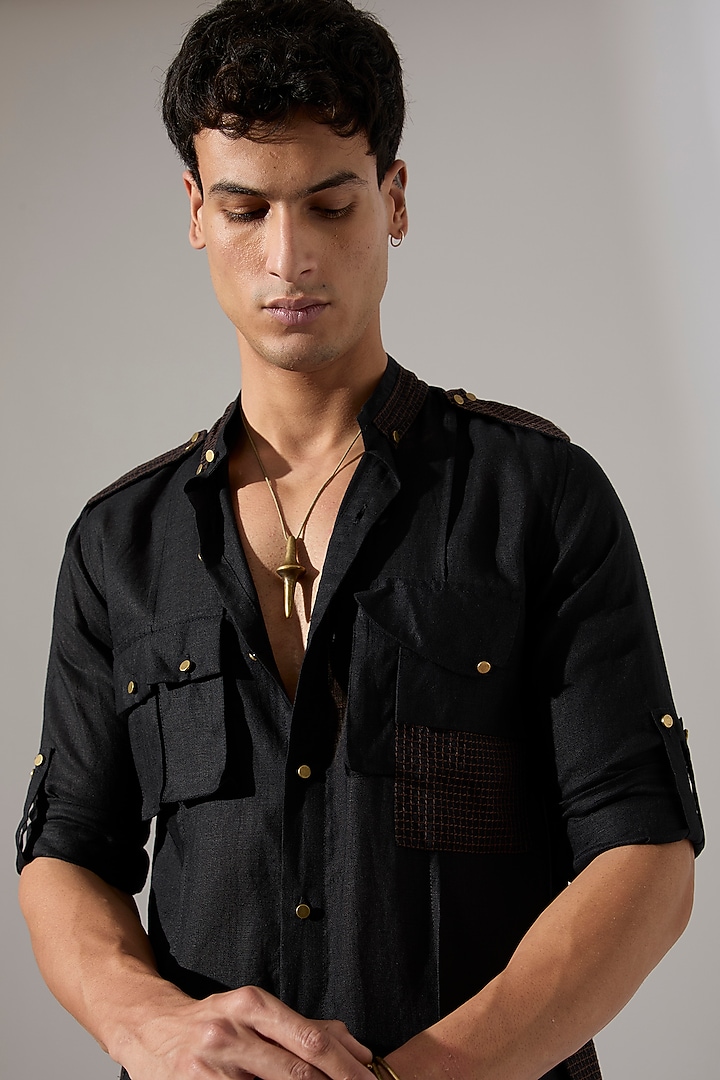 Black Linen Kurta Set by Son Of A Noble SNOB Men at Pernia's Pop Up Shop