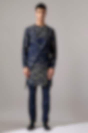 Navy Linen Printed Kurta Set by Son Of A Noble SNOB Men at Pernia's Pop Up Shop