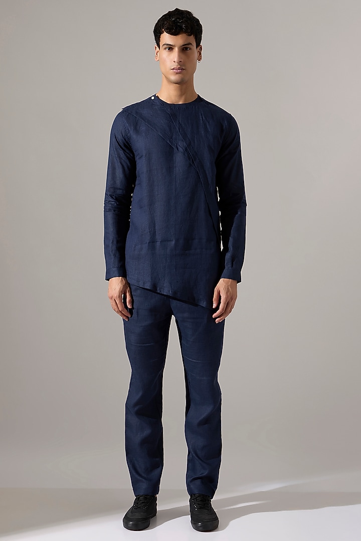 Navy Linen Kurta Set by Son Of A Noble SNOB Men at Pernia's Pop Up Shop