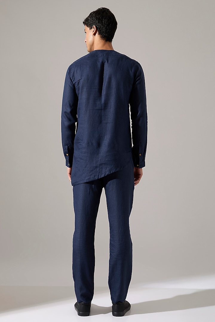 Navy Linen Kurta Set by Son Of A Noble SNOB Men at Pernia's Pop Up Shop