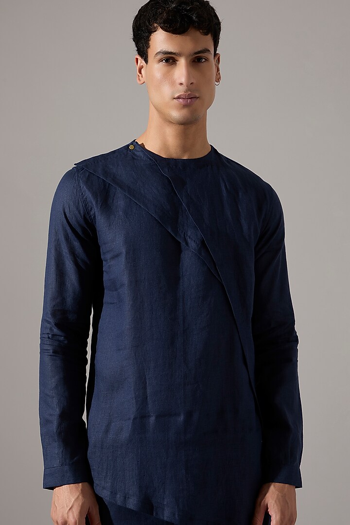 Navy Linen Kurta Set by Son Of A Noble SNOB Men at Pernia's Pop Up Shop