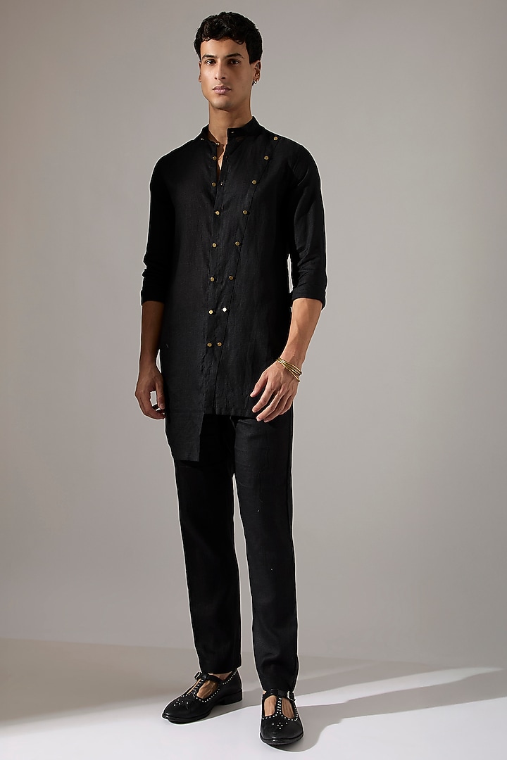Black Linen Kurta Set by Son Of A Noble SNOB Men at Pernia's Pop Up Shop