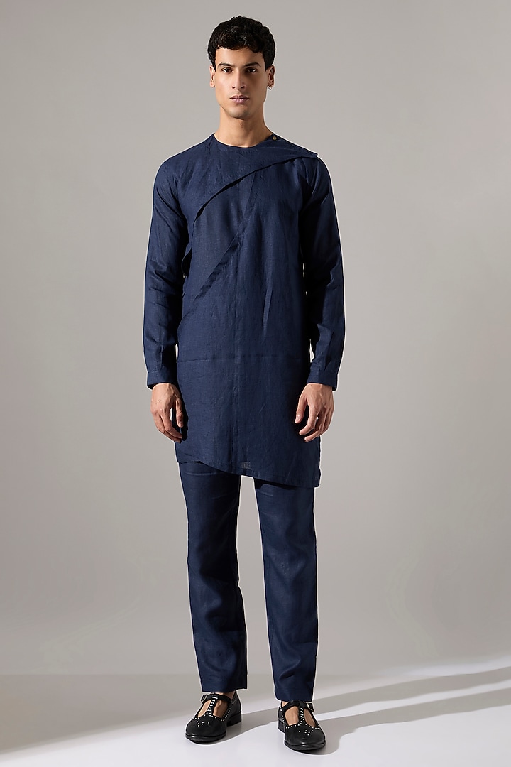 Navy Linen Kurta Set by Son Of A Noble SNOB Men at Pernia's Pop Up Shop