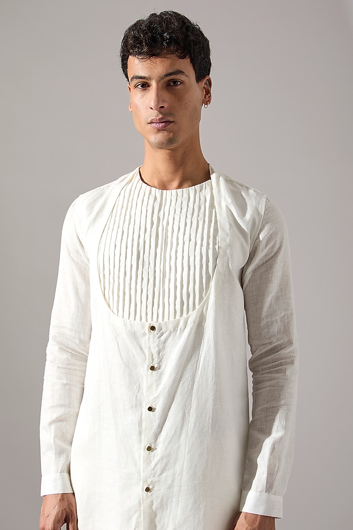 White Linen Overlap Kurta Set by Son Of A Noble SNOB Men at Pernia's Pop Up Shop
