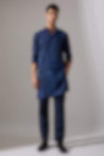 Navy Linen Printed Kurta Set by Son Of A Noble SNOB Men at Pernia's Pop Up Shop