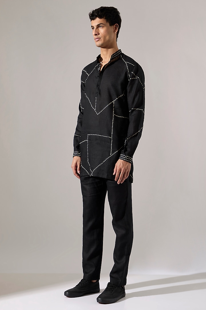 Black Linen Printed Kurta Set by Son Of A Noble SNOB Men at Pernia's Pop Up Shop
