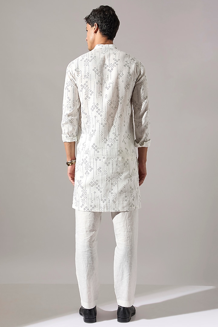 White Linen Printed Kurta Set by Son Of A Noble SNOB Men at Pernia's Pop Up Shop