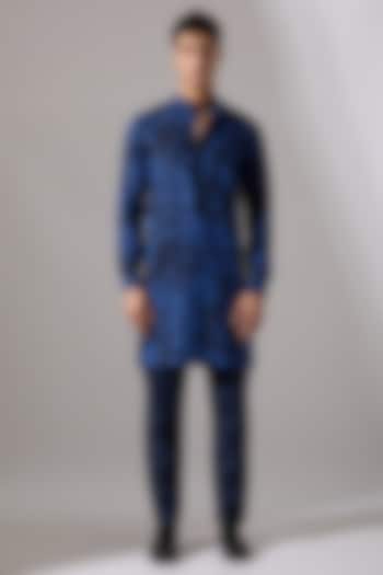 Navy Linen Printed Kurta Set by Son Of A Noble SNOB Men at Pernia's Pop Up Shop