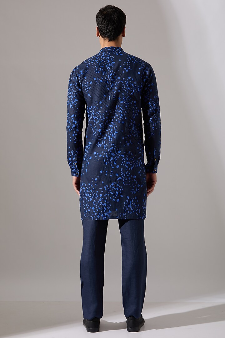 Navy Linen Printed Kurta Set by Son Of A Noble SNOB Men at Pernia's Pop Up Shop